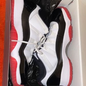 Jordan retro 11 low big kids